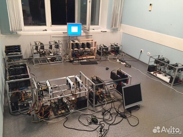 майнинг ферма с видеокартами в помещении