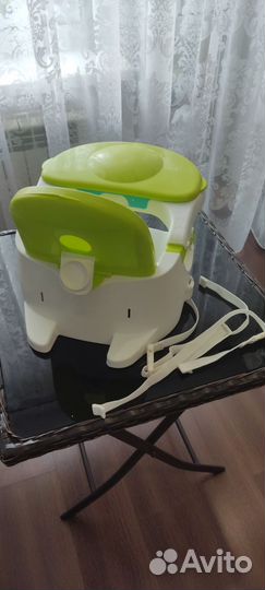 Стульчик-бустер для кормления