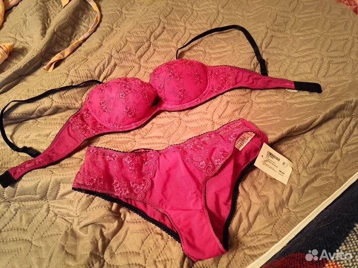 Комплект нижнего белья новый