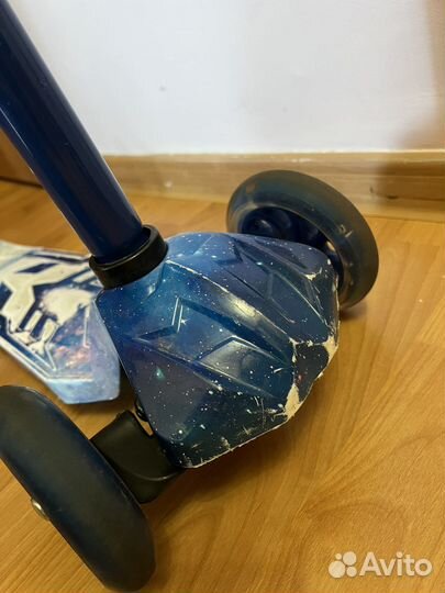 Самокат детский трехколесный, светящиеся бу