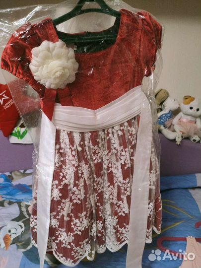 Платье нарядное 4 года