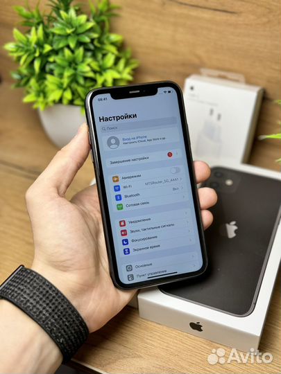 iPhone 11, 64 ГБ