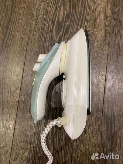 Утюг Maxvell дорожный