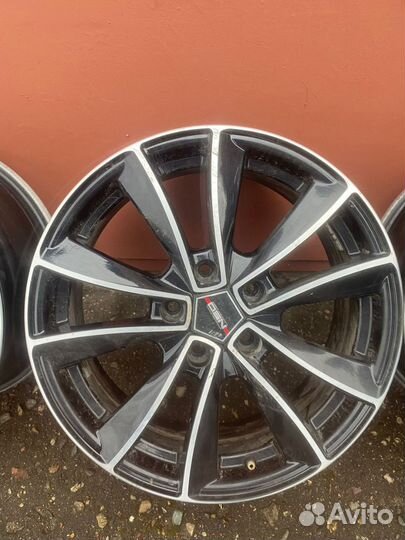 Диски литые R-17