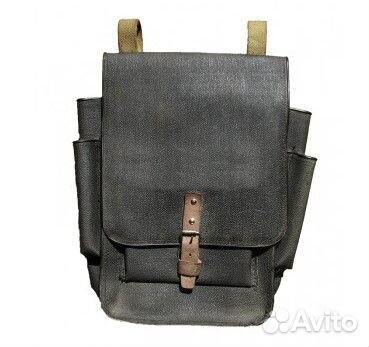 Военная пилотка с красной звездой защитного цвета