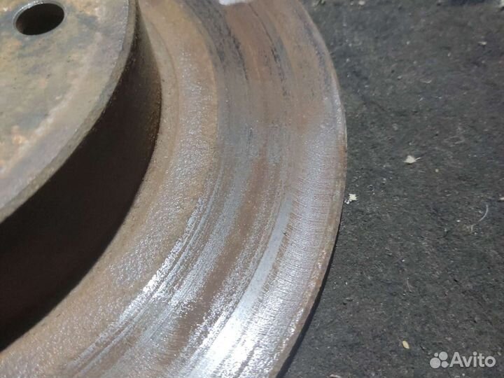 Тормозной диск задний Nissan Maxima A32