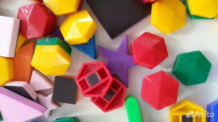 Набор магнитов с буквами и цифрами