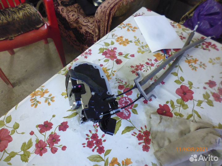 Ниссан теана j32 замок двери пер.левый