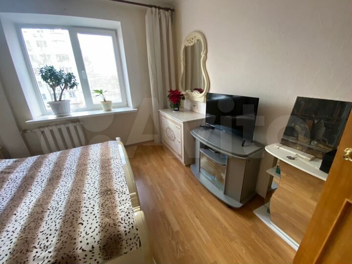 2-к. квартира, 56 м², 5/10 эт.