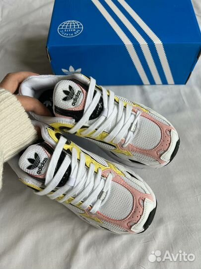 Кроссовки adidas 36-41