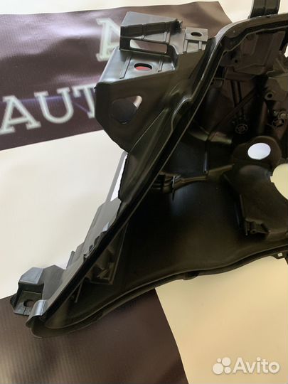 Корпус фары Lexus LX570 2012-2015 левый