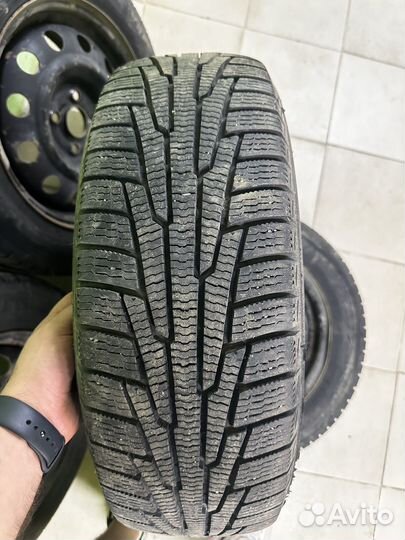 R15 Nokian Tyres Nordman RS2 185/65, PCD 4x112 DIA 12