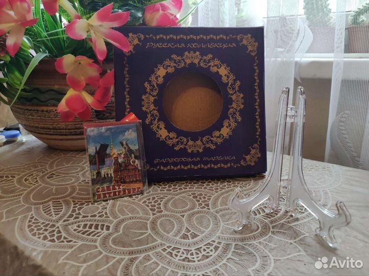 Настенная тарелка