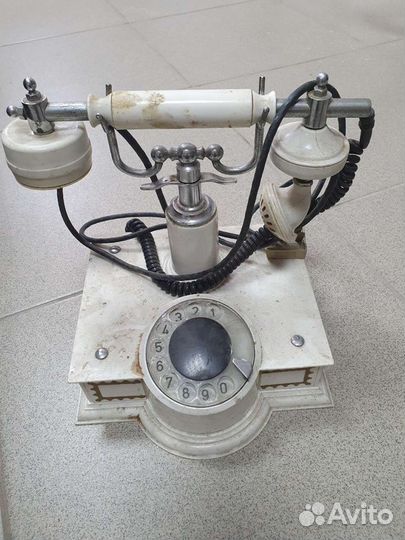 Винтажный телефонный стационарный ретро аппарат