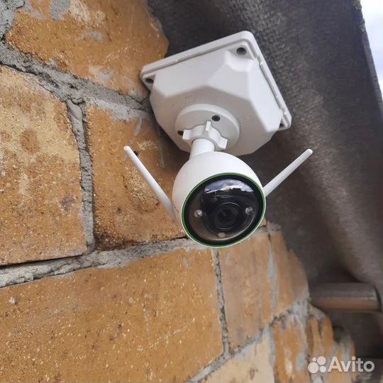 Уличная камера видеонаблюдения