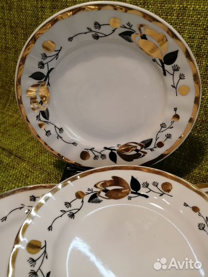 Тарелки разные