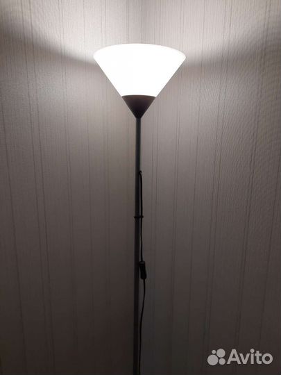 Торшер напольный