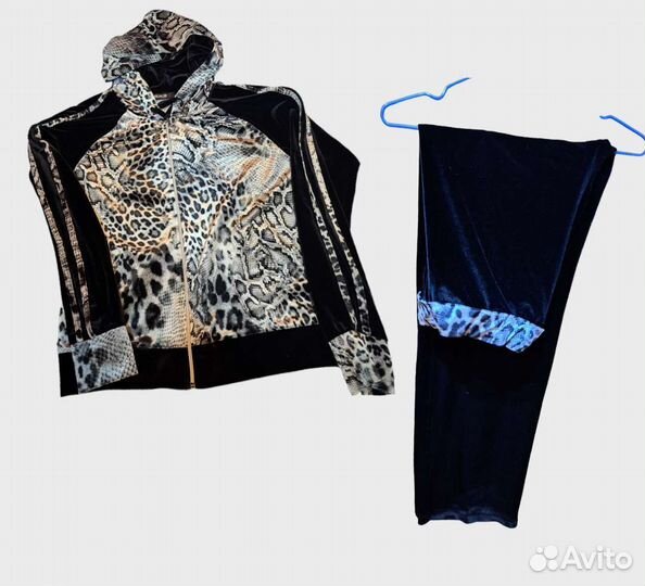 Спортивный костюм женский