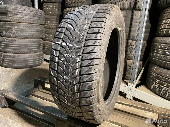 Dunlop SP Winter Sport 4D 235/55 R17 99V