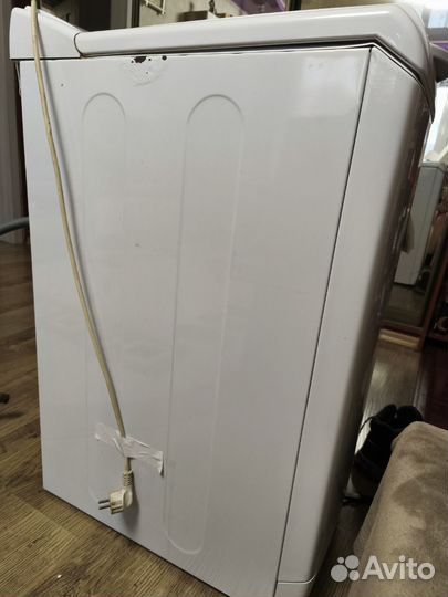 Стиральная машина с вертикальной загрузкой