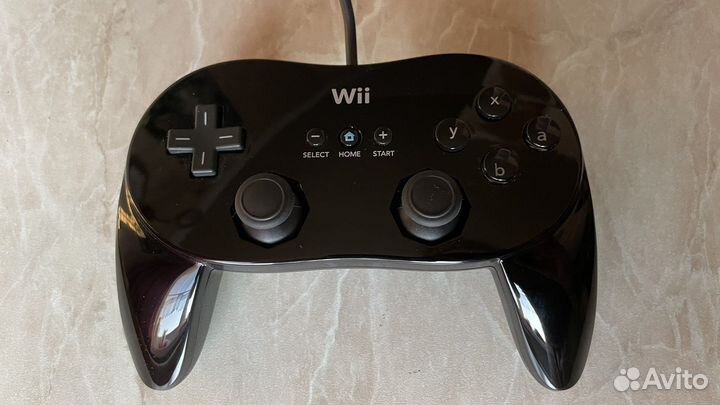 Wii Classic Controller Pro
