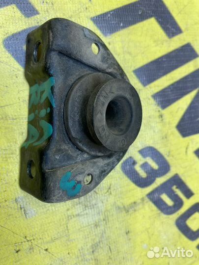 Кронштейн радиатора Kia Rio 3