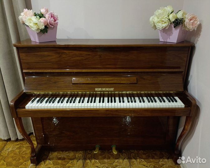Немецкое пианино «Gebr.Niendorf»