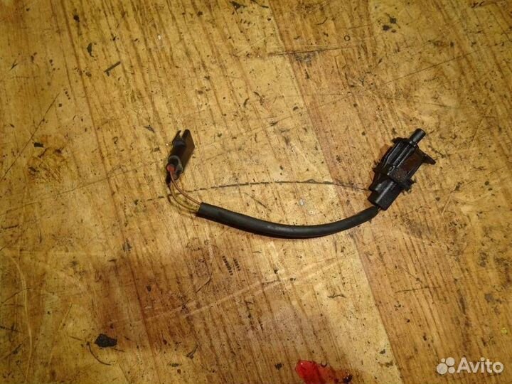 Выключатель концевой Ford Mondeo I 1993-1996