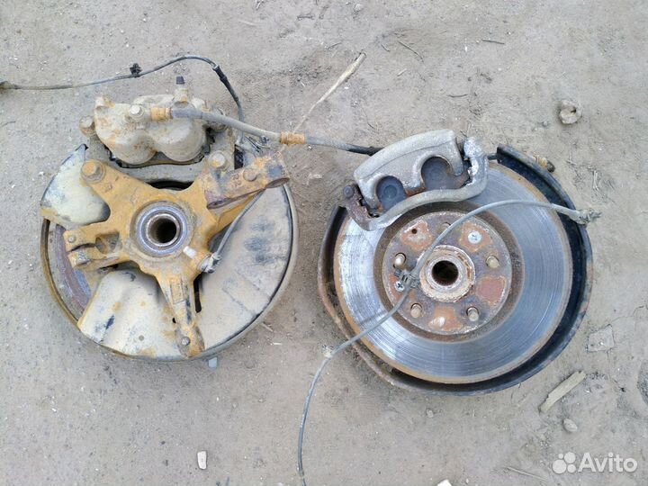 Поворотный кулак Mazda cx-7 2.3 Turbo