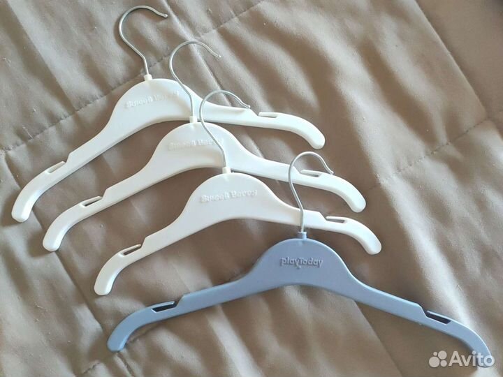 Вешалки плечики детские