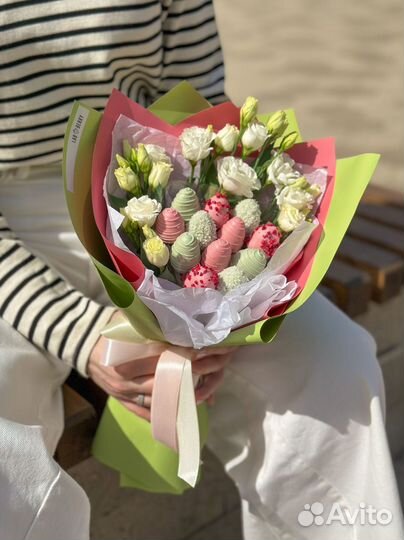 Букеты из клубник в шоколаде