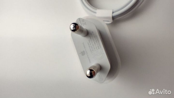 Комплект зарядки для iPhone 20W USB-C