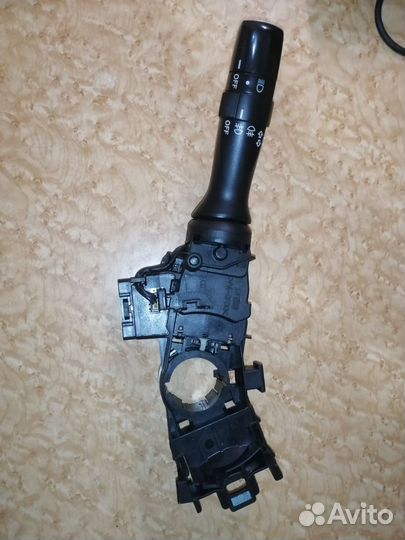 Переключатель поворотов Тойота королла е150