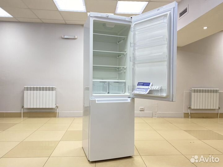 Холодильник Indesit / Гарантия / Доставка
