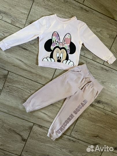 Одежда на девочку 104 см