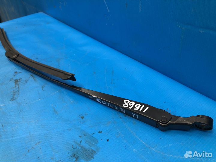 Поводок стеклоочистителя передний правый Renault L