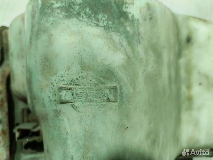 Бачок омывателя Nissan Terrano D21