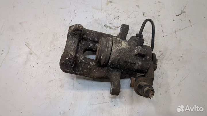 Суппорт правый задний Peugeot 307