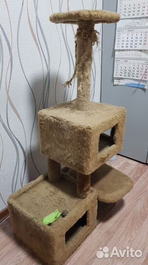 Домик для кошки с когтеточкой бу