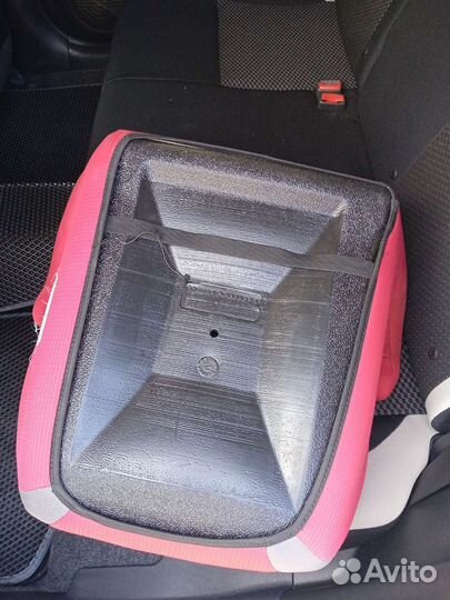 Детское удерживающее устройство (бустер)