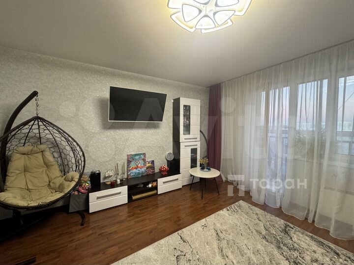 1-к. квартира, 43 м², 8/10 эт.