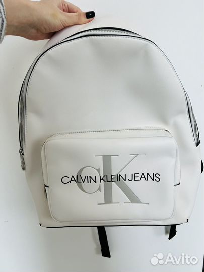 Рюкзак Calvin Klein женский белый