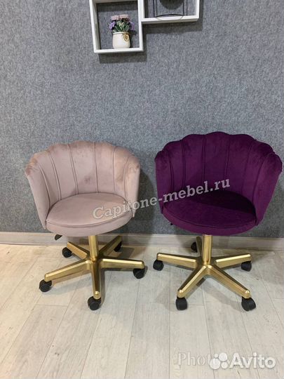 Стул на регулирующем механизме