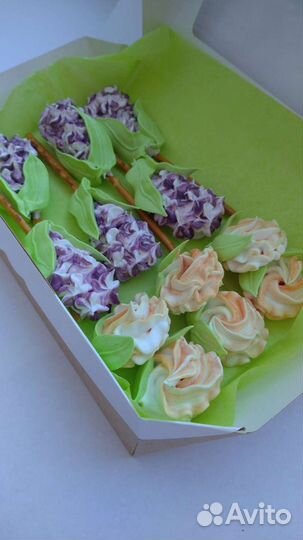 Букет цветов подарок безе