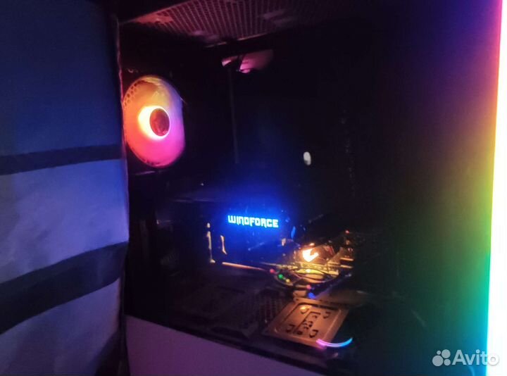 Компьютер полной комплектацией для игр и работы
