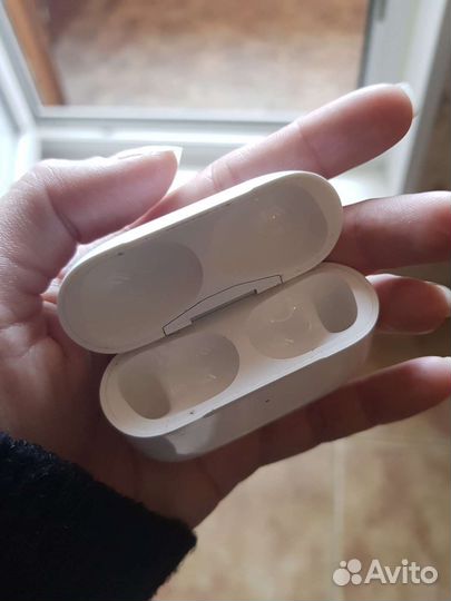 Кейз для зарядки airpods оригинал