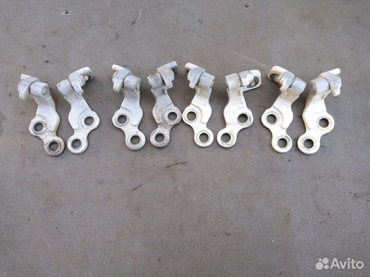 Петля двери для Ford Focus I 1998-2005