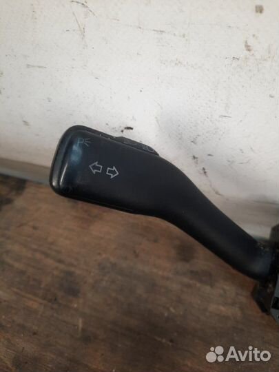 Переключатель подрулевой (стрекоза) Seat Leon