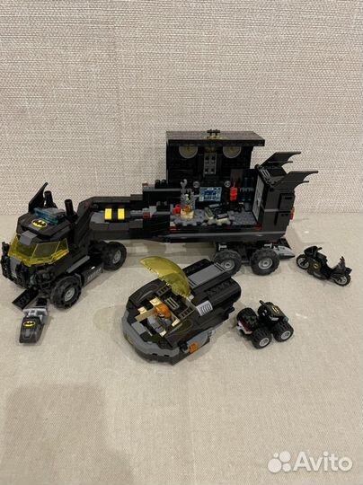 Lego super heroes 76160 мобильная база Бэтмэна