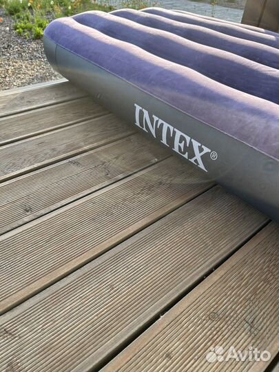 Надувной матрас intex